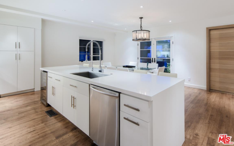 A kitchen